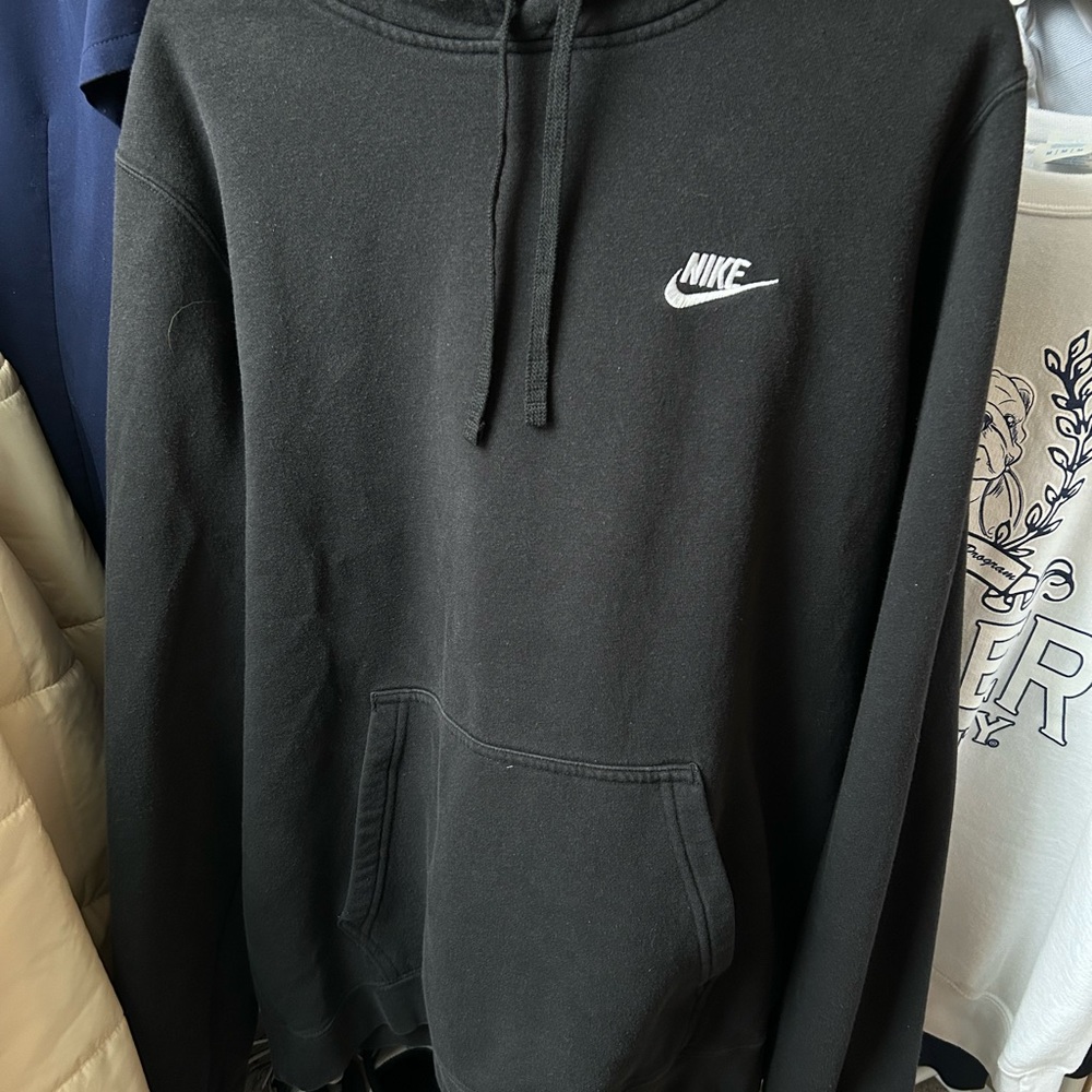 Nike Men’s Sportswear Club Fleece Hoodie